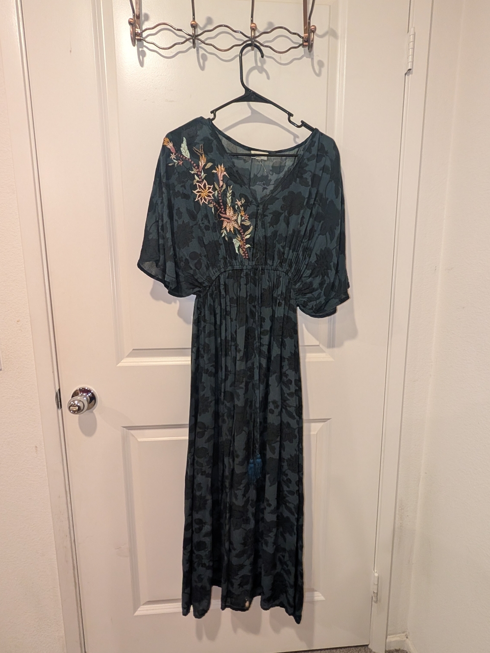 Dark Forest Green Floral World Market Maxi Dress V-neck Short Sleeve
